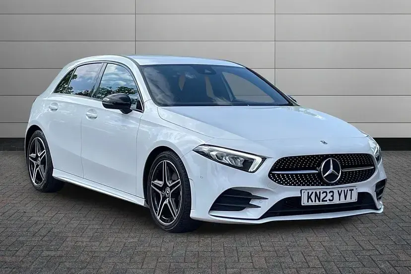 Used Mercedes A200 Executive 163 HP (119 kW) 2023 White Hatchback