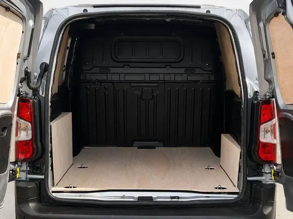 Used Citroën Berlingo Start 75 HP (55 kW) 2020 Grey MPV