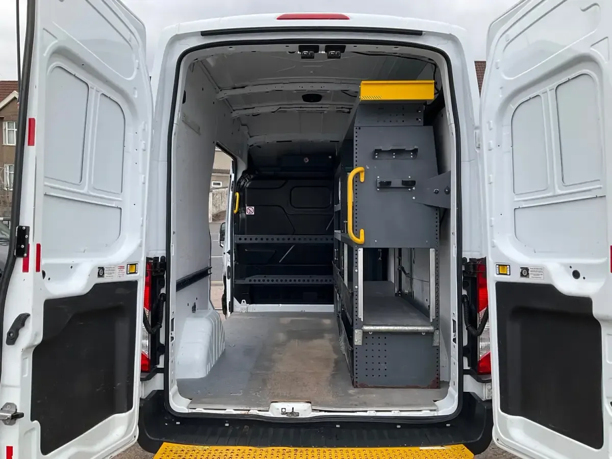 Used Ford Transit 130 HP (95 kW) 2018 White MPV