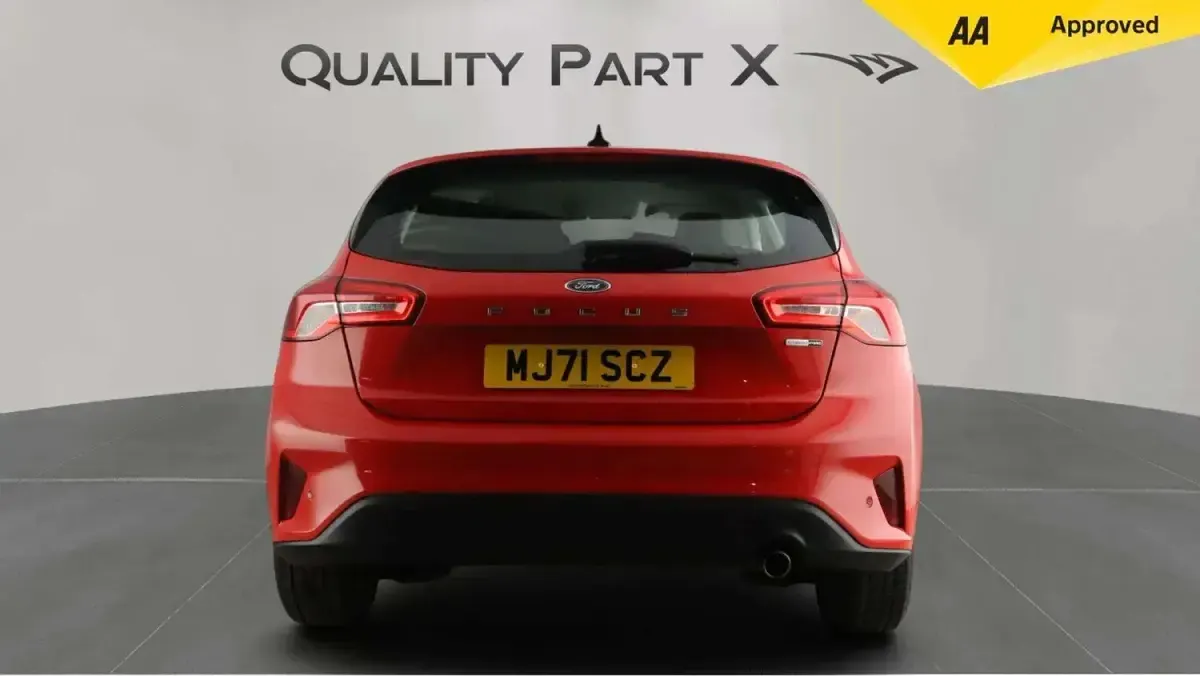 Used Ford Focus Zetec 2021 Red Hatchback