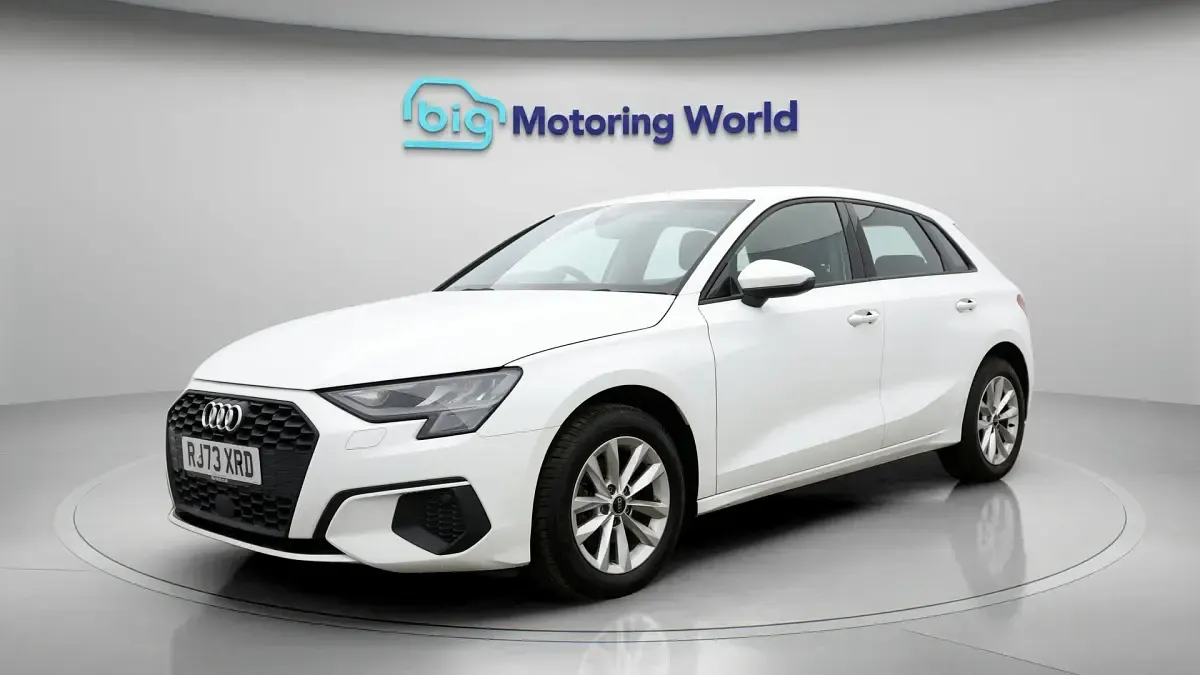Używany Audi A3 109 KM (80 kW) 2023 Biały Sedan/Limuzyna
