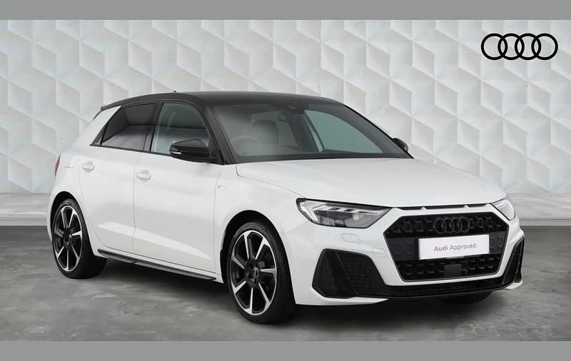 Used Audi A1 Black Edition 94 HP (69 kW) 2023 White SUV
