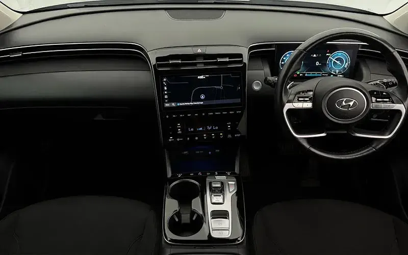 Used Hyundai Tucson Premium 230 HP (169 kW) 2023 Silver SUV