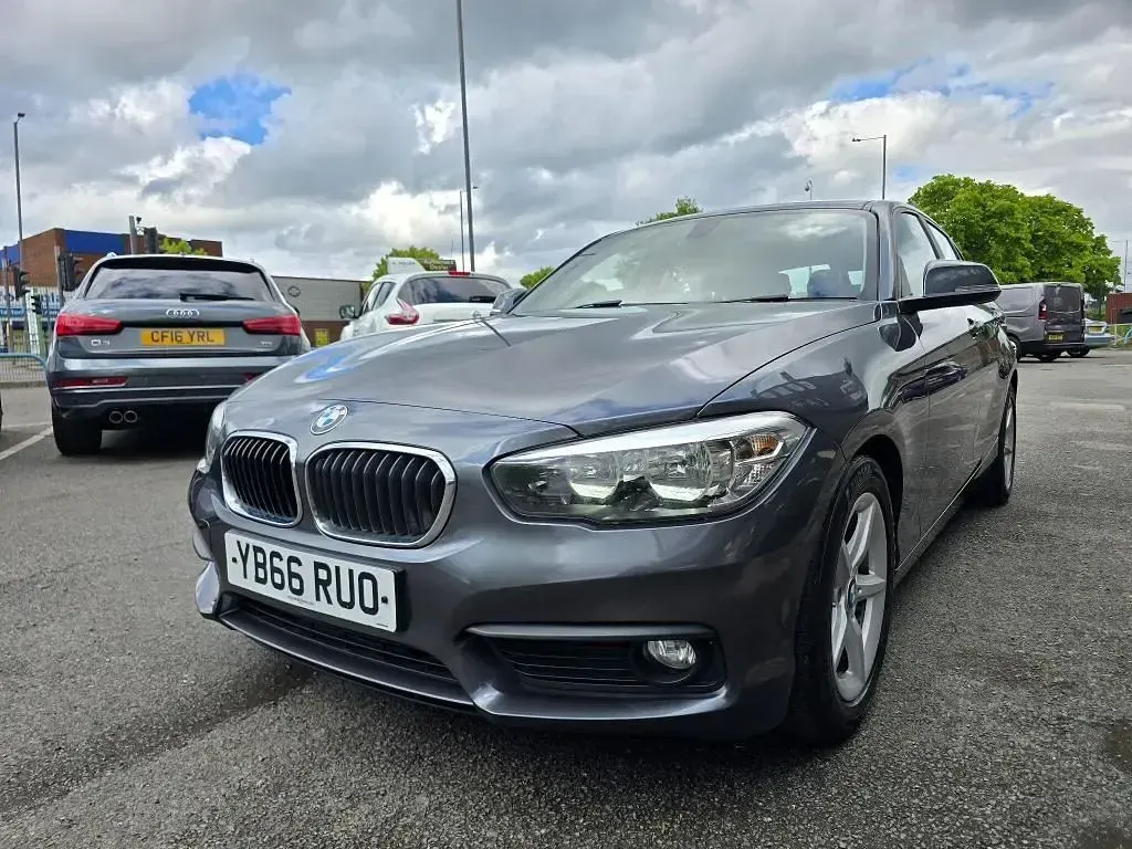 Używany BMW 116 Efficient Dynamics 2017 Szary Hatchback