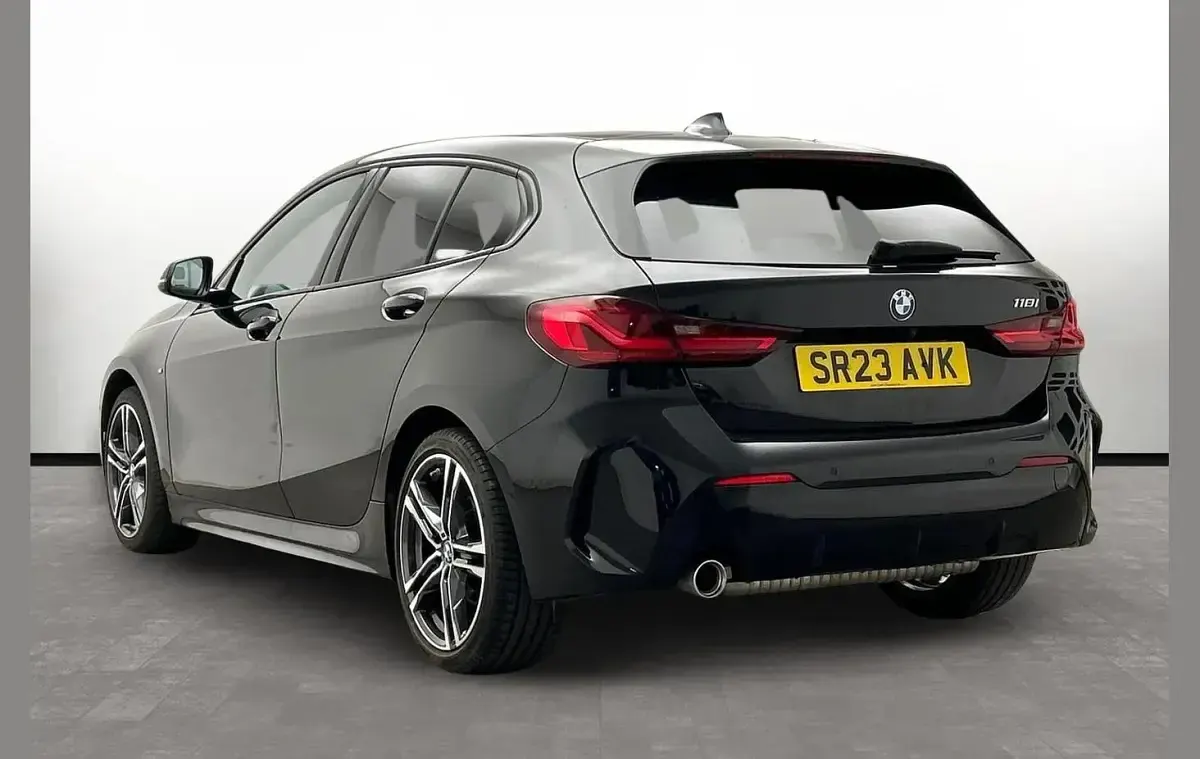 Used BMW 118 M Sport 134 HP (98 kW) 2023 Black Hatchback