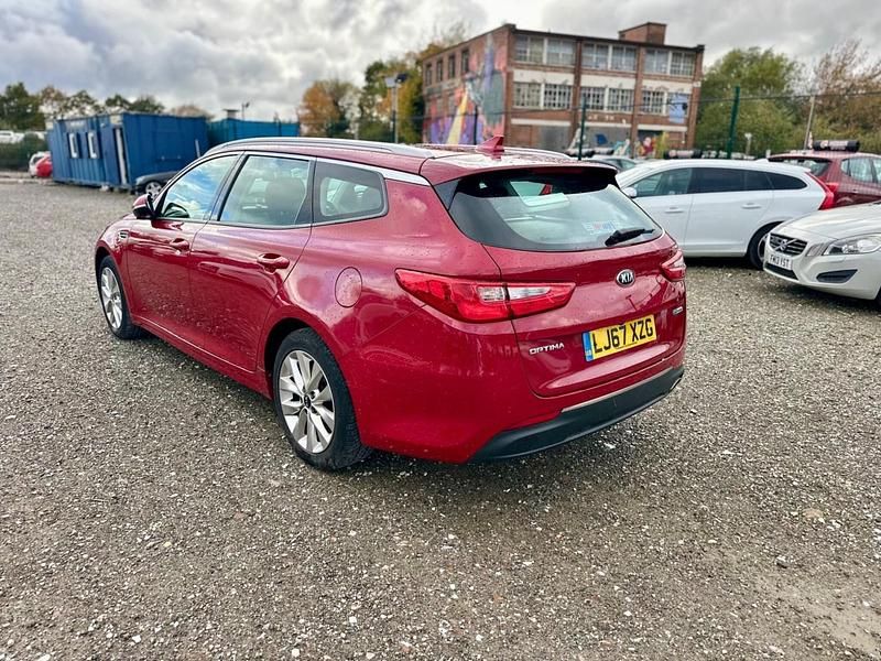Used Kia Optima 2017 Red Estate