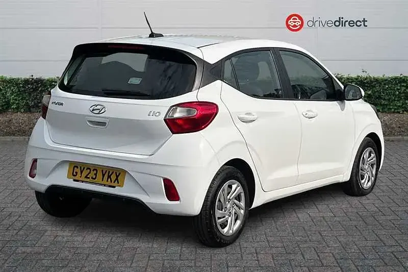 Used Hyundai i10 SE 2023 White Hatchback