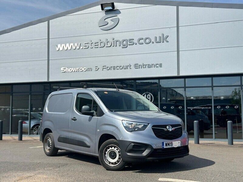 Grey Used 2019 Vauxhall Combo Edition MPV | £7,858 (Fair price) - Image 1/2