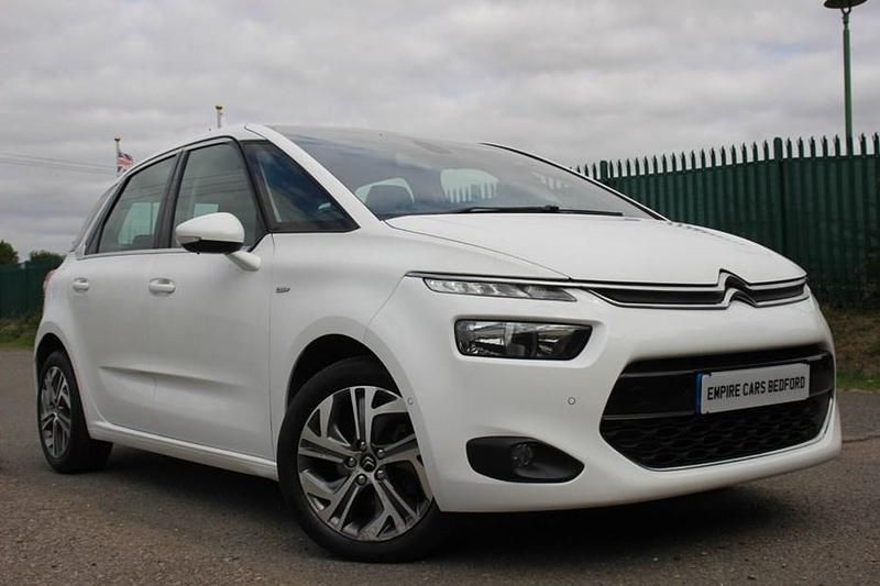 White Used 2016 Citroën C4 Picasso Exclusive MPV | £3,690 (Fair price) - Image 1/1