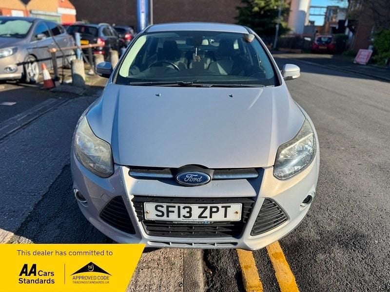 Used Ford Focus Zetec 125 HP (91 kW) 2013 1.6 zetec powershift euro 5 5d