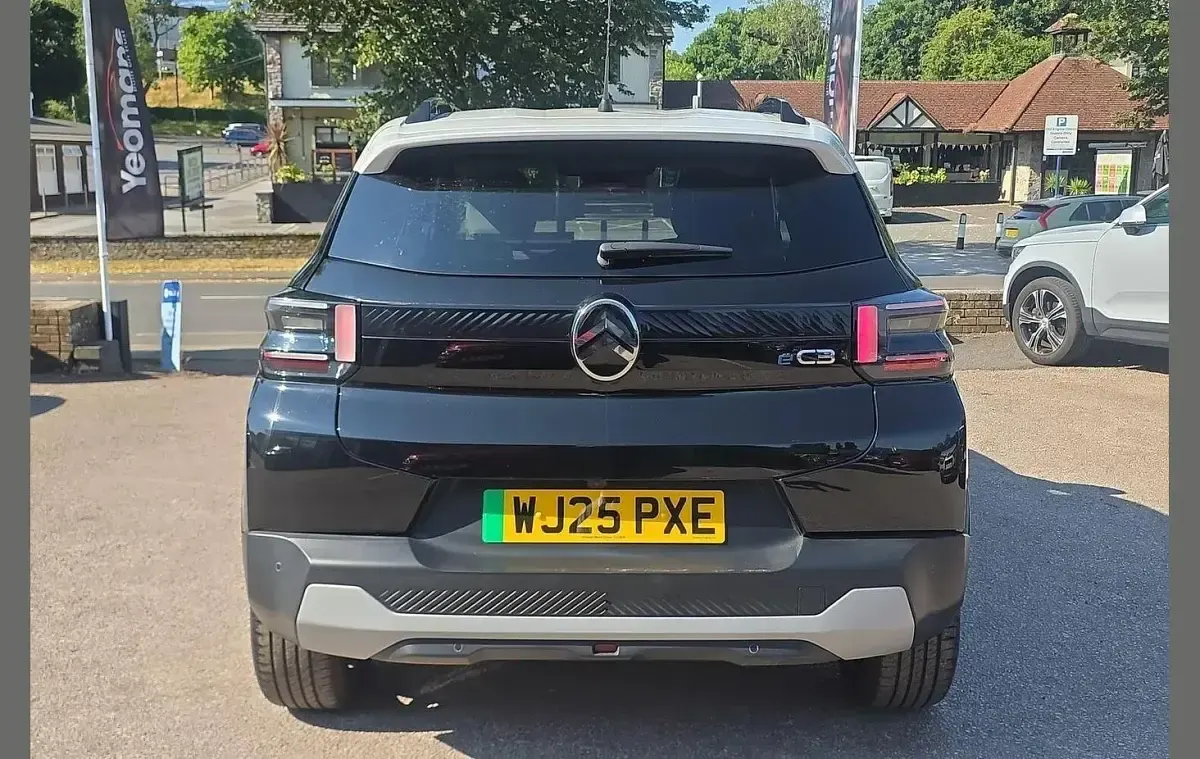 New Citroën e-C3 81 kW (111 HP) 2025 Black Hatchback