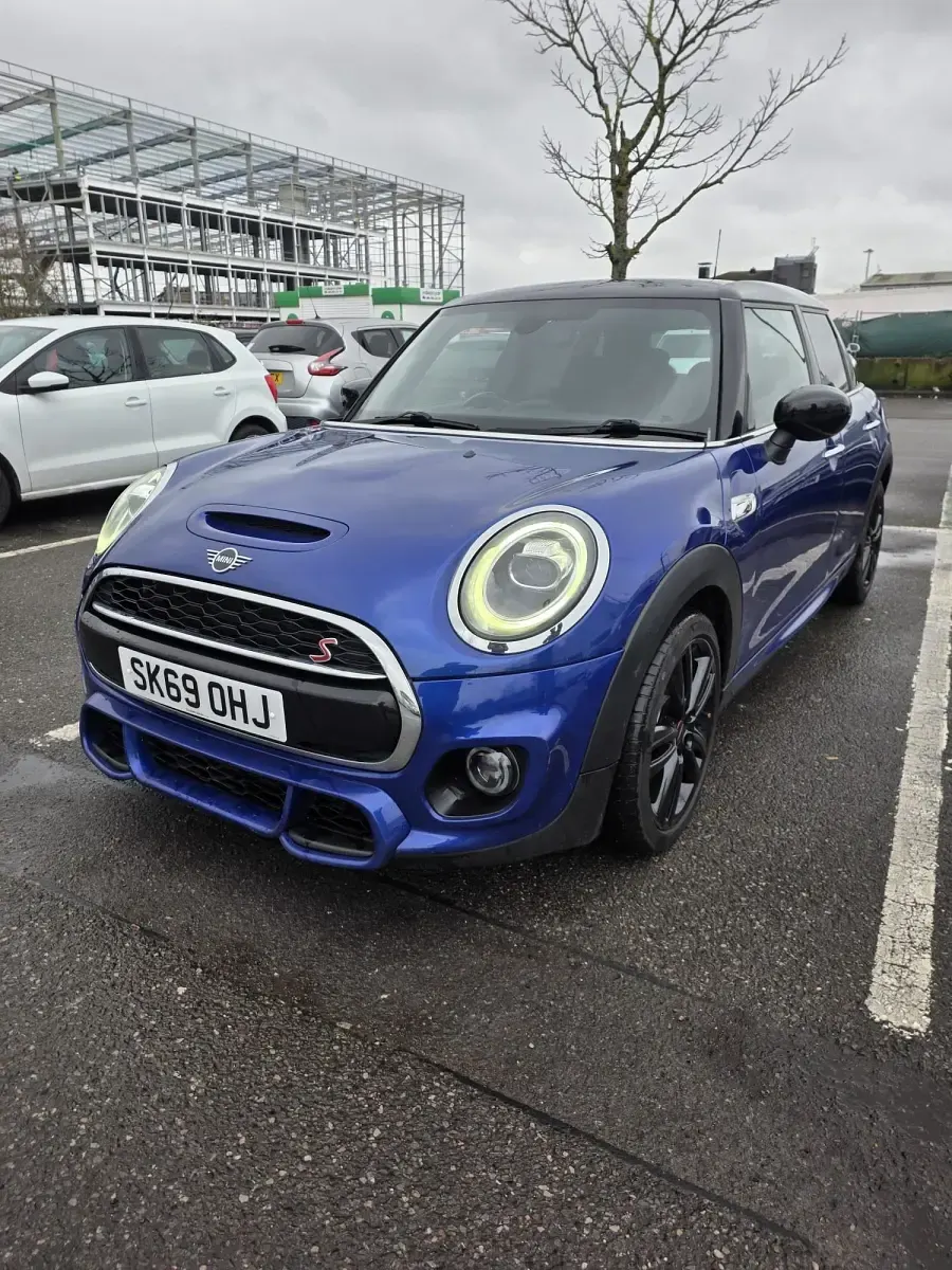 Używany Mini Cooper S Hatch 2019 Niebieski Hatchback