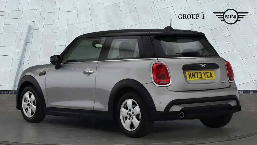 Used Mini Cooper Classic 134 HP (98 kW) 2023 Silver Hatchback