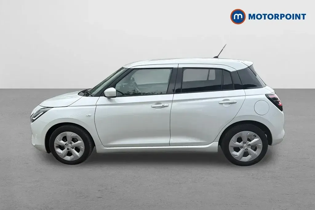 Used Suzuki Swift 82 HP (60 kW) 2025 White Hatchback