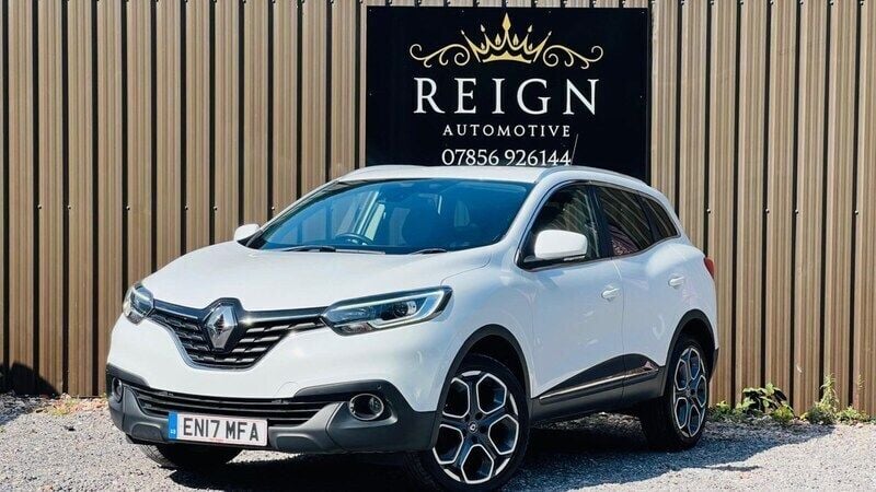 White Used 2017 Renault Kadjar Dynamique SUV | £7,390 (Fair price) - Image 1/4
