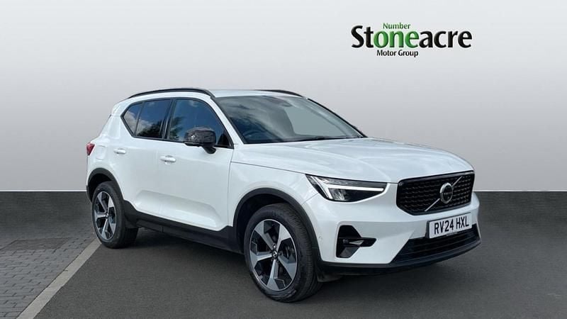 White Used 2024 Volvo XC40 Plus SUV | £27,279 (Good price) - Image 1/4