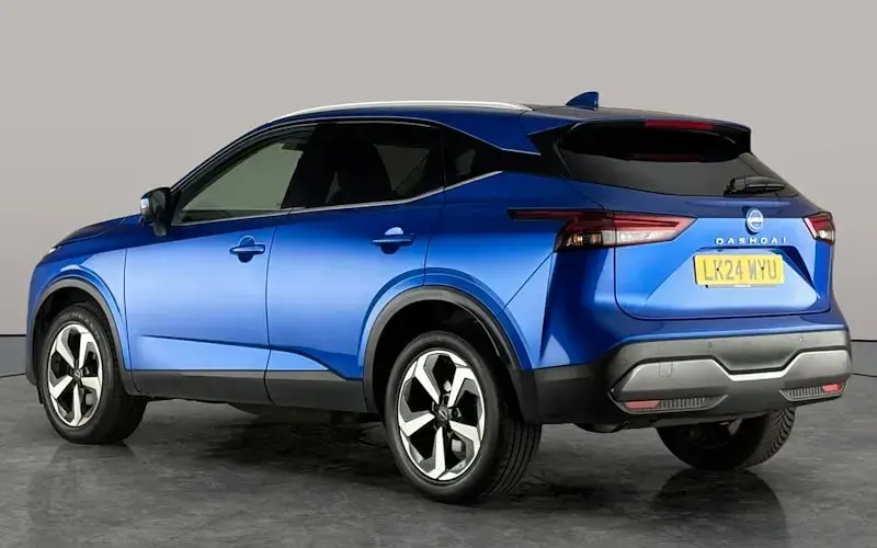 Used Nissan Qashqai N-Connecta 140 HP (102 kW) 2023 Blue SUV