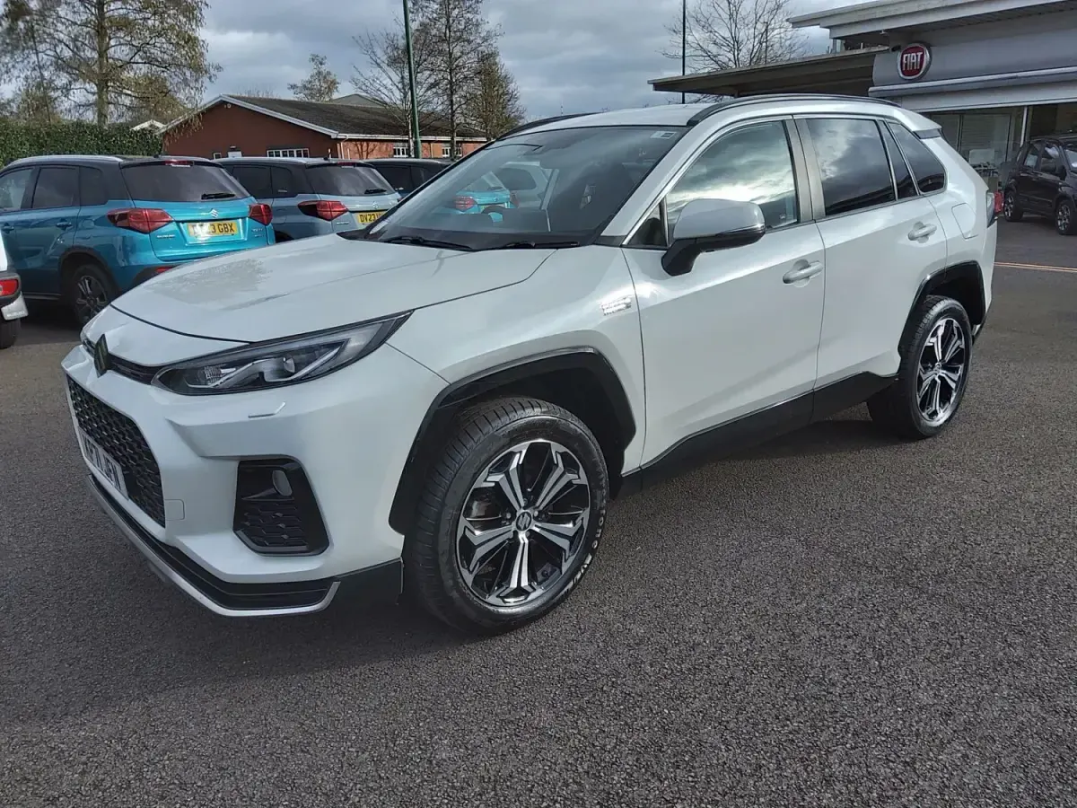 Used Suzuki Across 306 HP (225 kW) 2021 White SUV