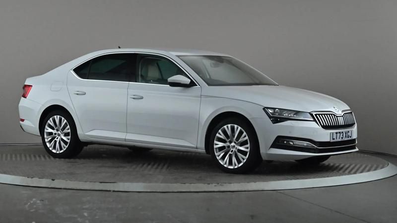 Used Skoda Superb SE L 150 HP (110 kW) 2023 White Hatchback