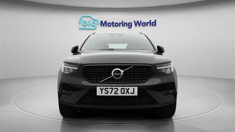 Used Volvo XC40 Plus 211 HP (155 kW) 2022 Black SUV