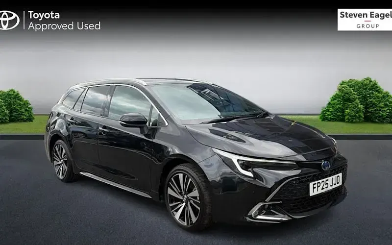 Used Toyota Corolla Design 140 HP (102 kW) 2025 Estate