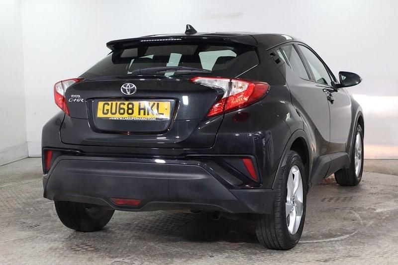 Second-hand Toyota C-HR 116 CP (85 kW) 2018 Negru SUV