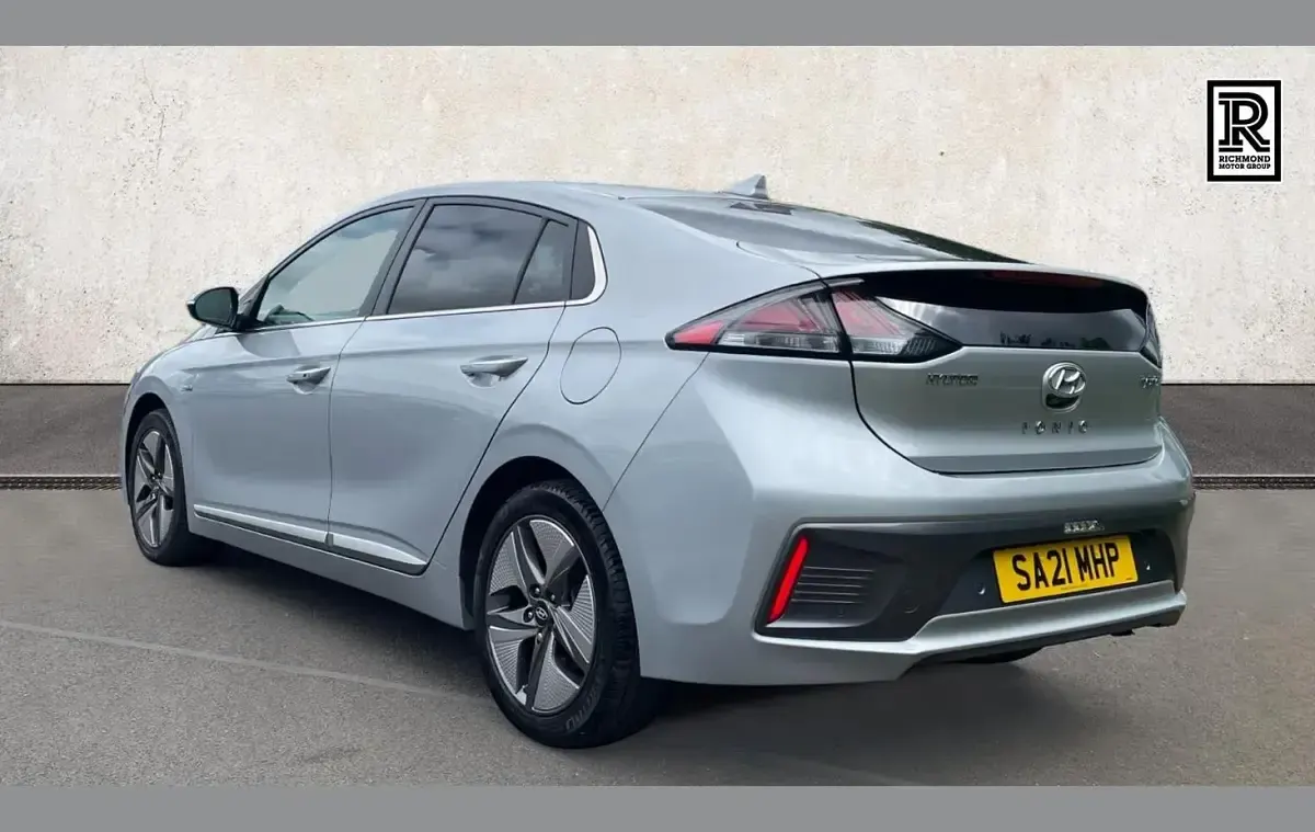 Used Hyundai Ioniq Premium SE 141 HP (103 kW) 2021 Silver Hatchback