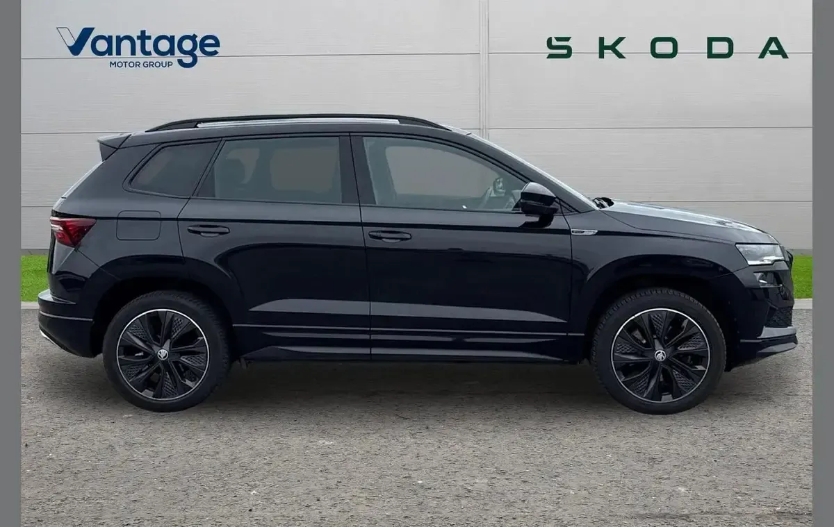 Used Skoda Karoq SportLine 150 HP (110 kW) 2022 Black magic pearl effect SUV