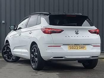 Used Vauxhall Grandland X Ultimate 130 HP (95 kW) 2023 White SUV