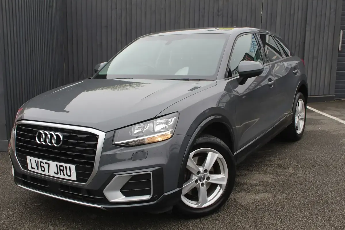 Used Audi Q2 Sport 116 HP (85 kW) 2017 Grey SUV
