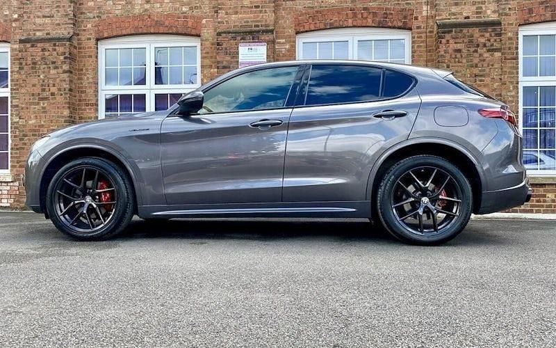 Used Alfa Romeo Stelvio Veloce 280 HP (205 kW) 2022 SUV