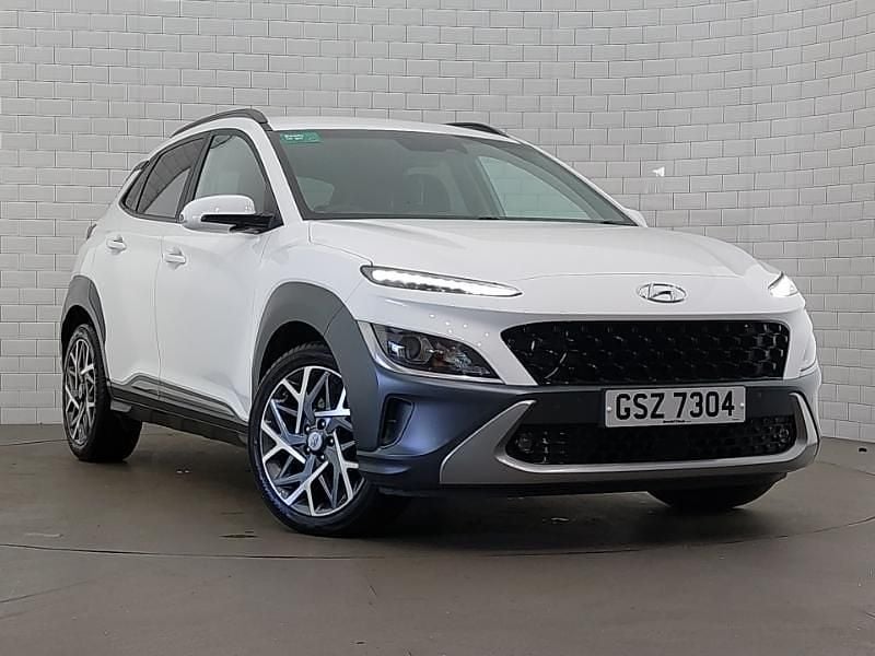 Second-hand Hyundai Kona Premium 141 CP (103 kW) 2023 Alb SUV