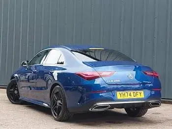Used Mercedes CLA200 Executive 163 HP (119 kW) 2025 Blue Sedan
