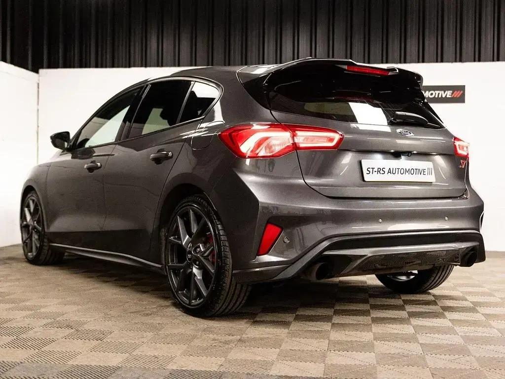 Used Ford Focus ST 280 HP (205 kW) 2019 Grey Hatchback
