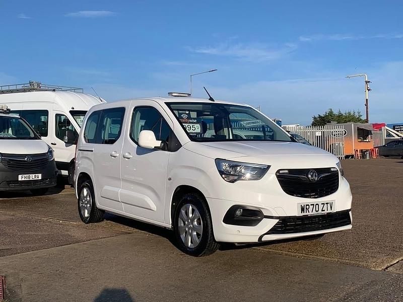 Used Vauxhall Combo 2020 White MPV