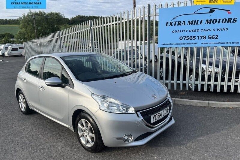 Silver Used 2014 Peugeot 208 Active Hatchback | £4,100 (Fair price) - Image 1/1