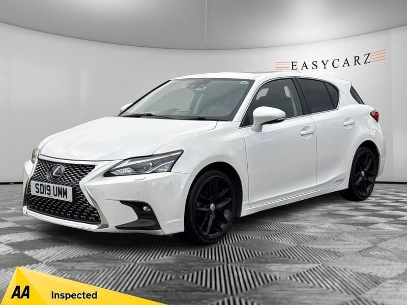Used Lexus CT200h 2019 White Hatchback