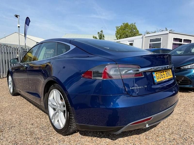 Używany Tesla Model S 231 kW (315 KM) 2015 Niebieski Hatchback