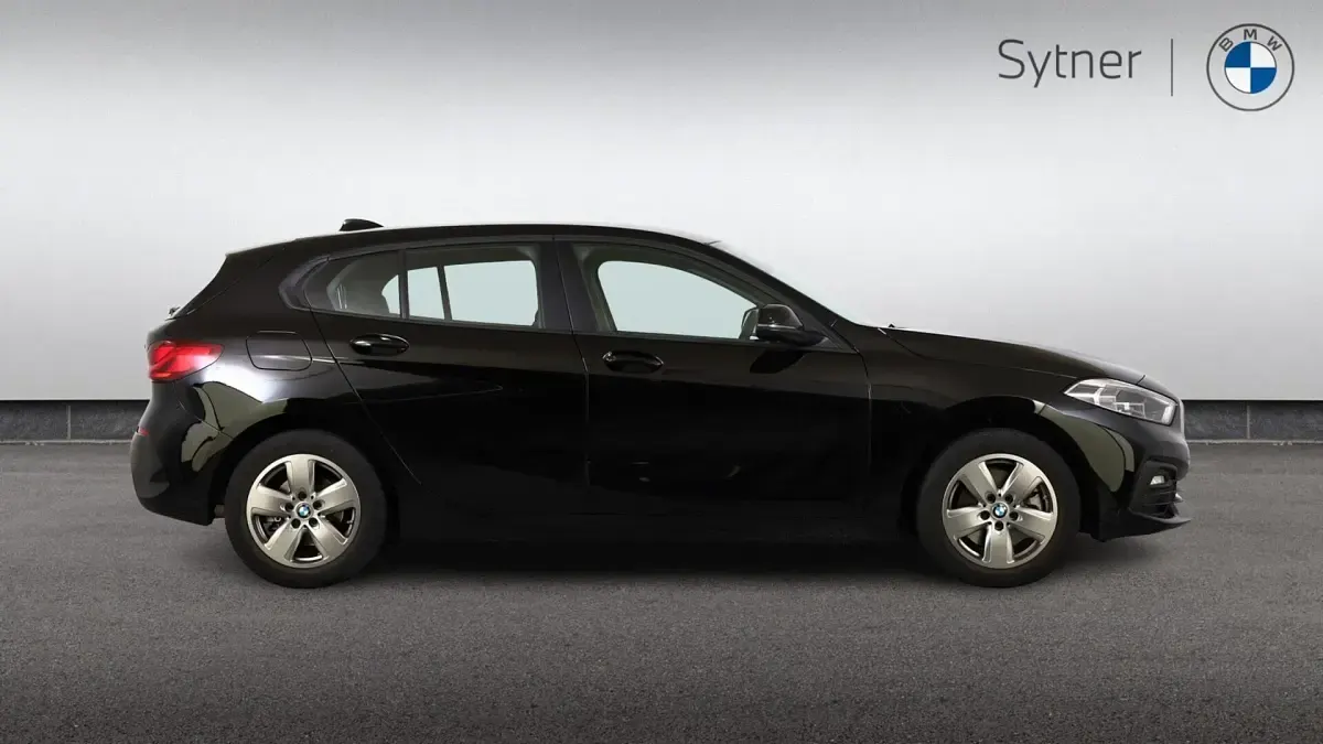 Used BMW 118 Sport Line 134 HP (98 kW) 2024 Black Hatchback