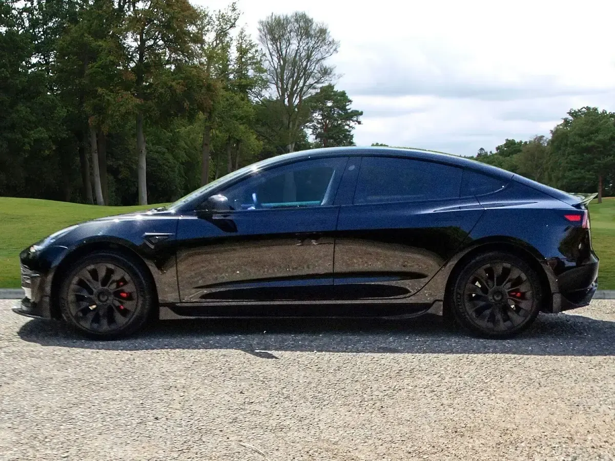 Used Tesla Model 3 RWD 208 kW (283 HP) 2023 Black Sedan