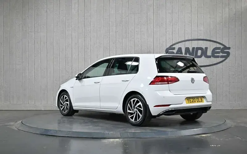 Second-hand VW Golf VIII Edition 131 CP (96 kW) 2020 Hatchback