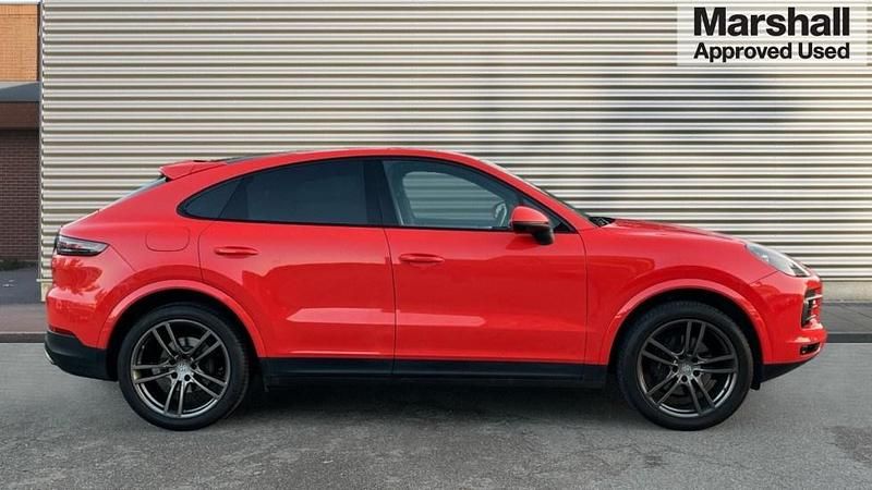 Used Porsche Cayenne 340 HP (250 kW) 2019 Orange SUV