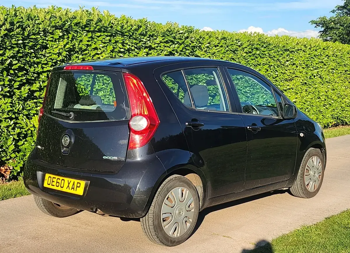 Used Vauxhall Agila S 65 HP (47 kW) 2011 Black MPV