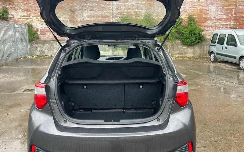 Usado Toyota Yaris 111 CV (81 kW) 2019 Utilitario