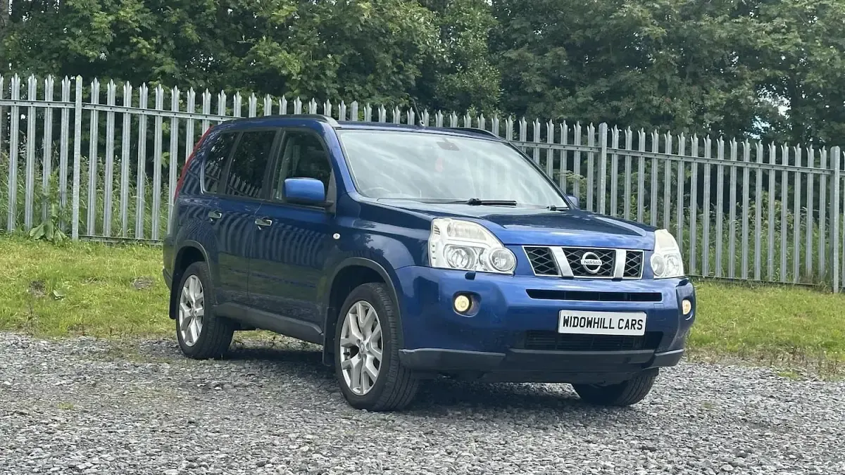 Used Nissan X-Trail Tekna 173 HP (127 kW) 2010 Blue SUV