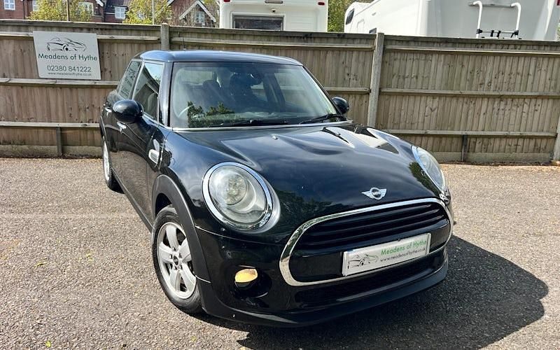 Used Mini Cooper D Hatch 116 HP (85 kW) 2017 Hatchback