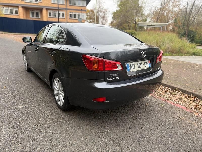 Used Lexus IS220d 2009 Metallic grey Sedan