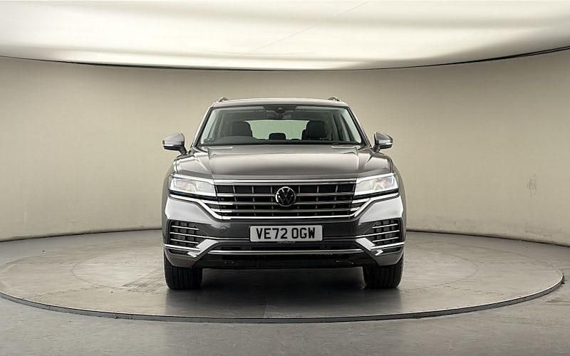 Used VW Touareg SEL 231 HP (169 kW) 2022 Silicon gray metallic SUV