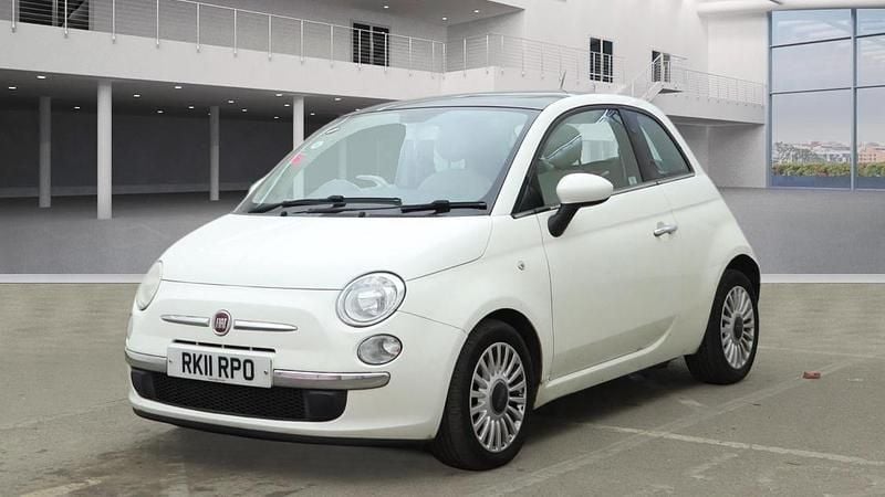 Usado Fiat 500 Lounge 85 HP (62 kW) 2011 Branco Citadino