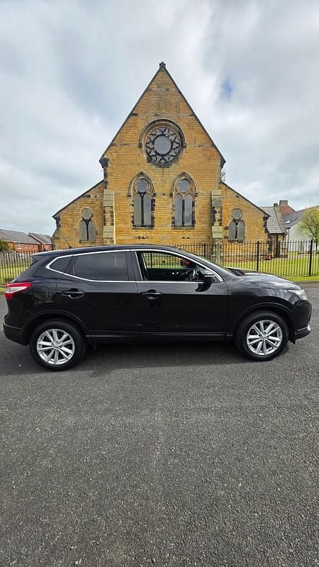 Used Nissan Qashqai Acenta Premium 2014 Black SUV